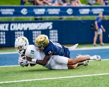 Michael Briscoe catch vs UC Davis