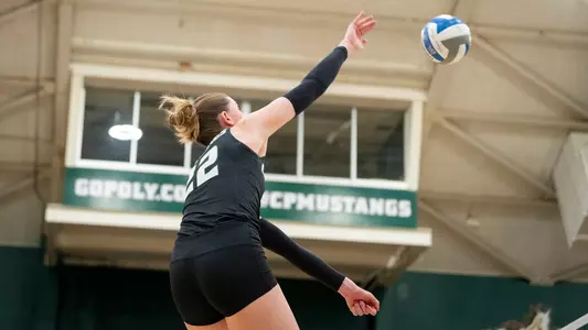 Amy Hitting v CSUN