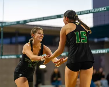 Lindsey Sparks, Quinn Perry