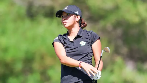 Maddy Golf Action