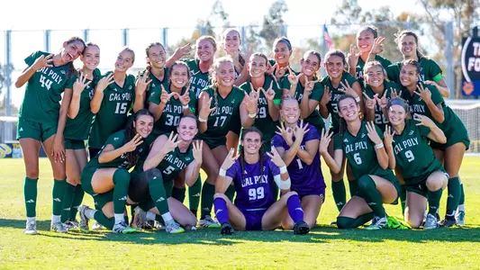 Women's Soccer Team Photo, UC Irvine, 101925