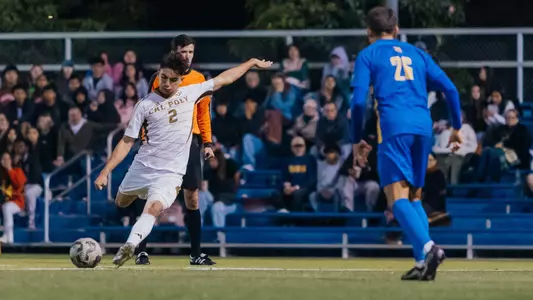 Torres Free Kick UCR (Briote-Johnson)