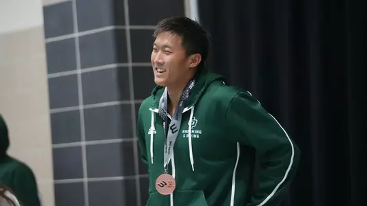 Yoo 200 IM Podium