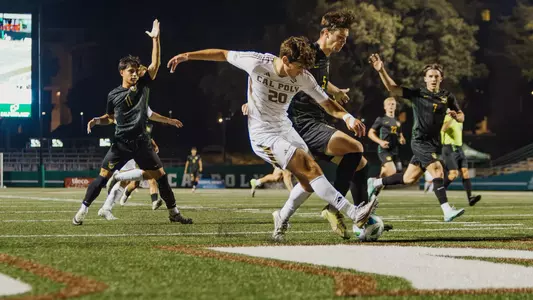 Civitts On Goal USF (Briote-Johnson)