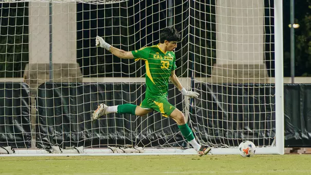 Guerra Goal Kick SDSU (Briote-Johnson)