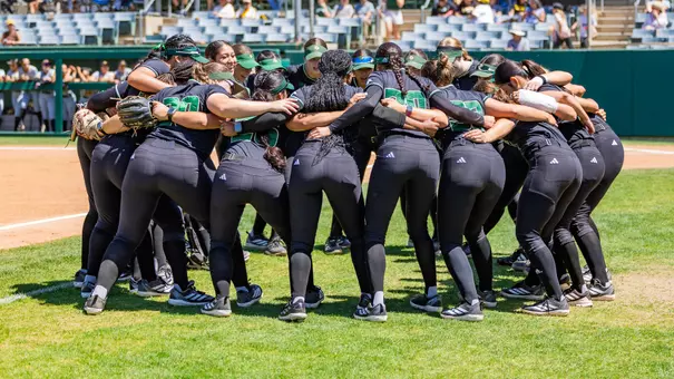 Huddle LBSU (Arredondo)