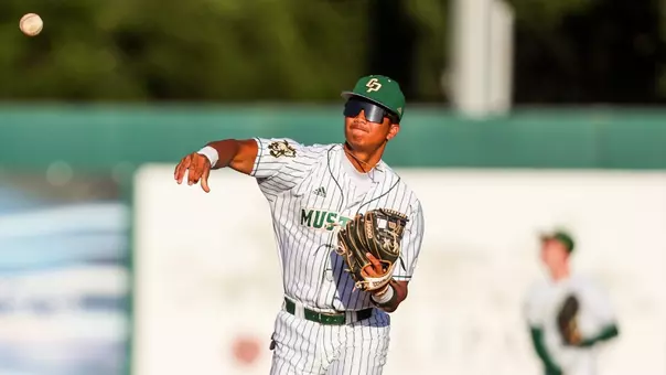 Castro Fielding 2B (2026)