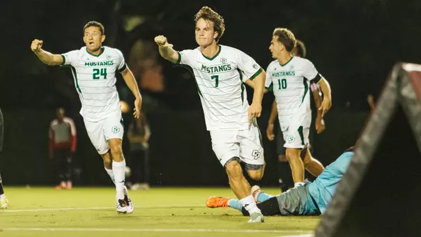 Linas Game-Winner LMU (Briote-Johnson)