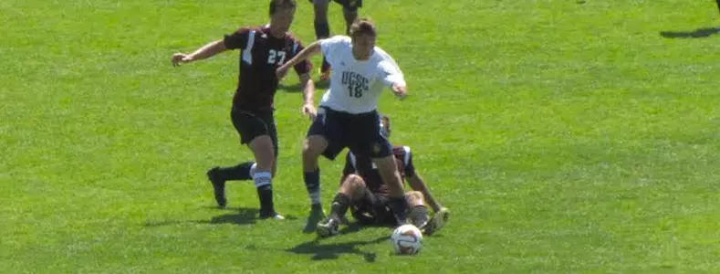 Slugs break losing streak with 4-0 win at Linfield Image