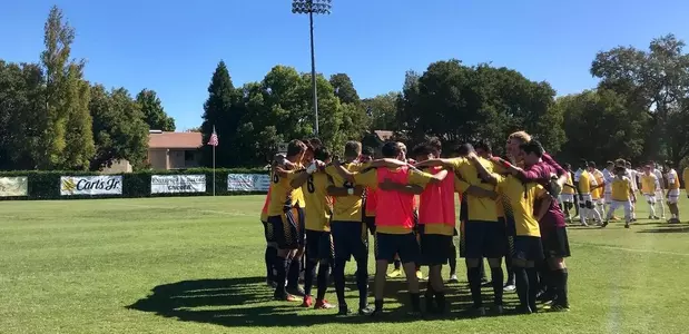 Wildcats' First Half Goals Top Banana Slugs Image