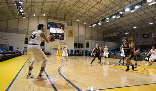 Gallant comeback falls short as UC Santa Cruz falls to Cal Lutheran Image