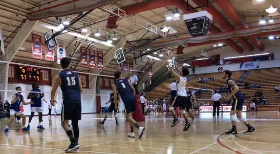 Record setting day from Cascio helps UCSC to split on first day in Ohio Image