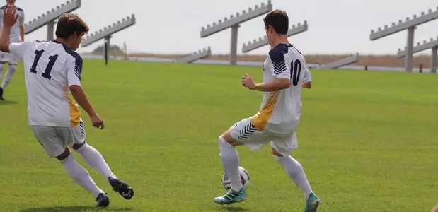 Bulldogs escape Santa Cruz with 1-0 win Image