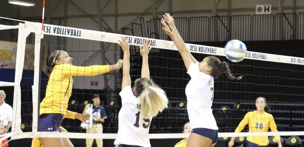 Balanced team attack leads women's volleyball to sweep over Mills Image