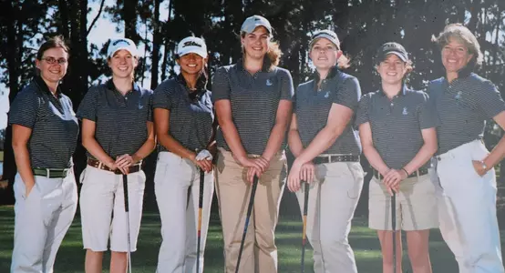 The 2007 UCSC Golf team at Nationals -