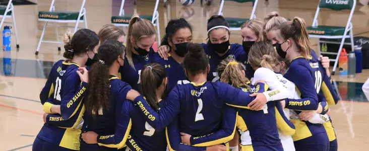 Women's volleyball Huddle at La Verne