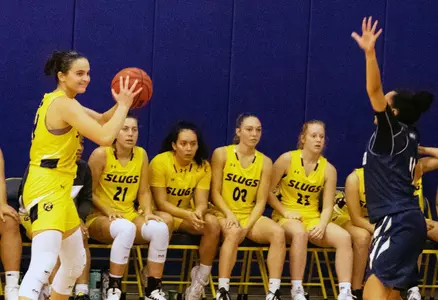 Kowack with the ball