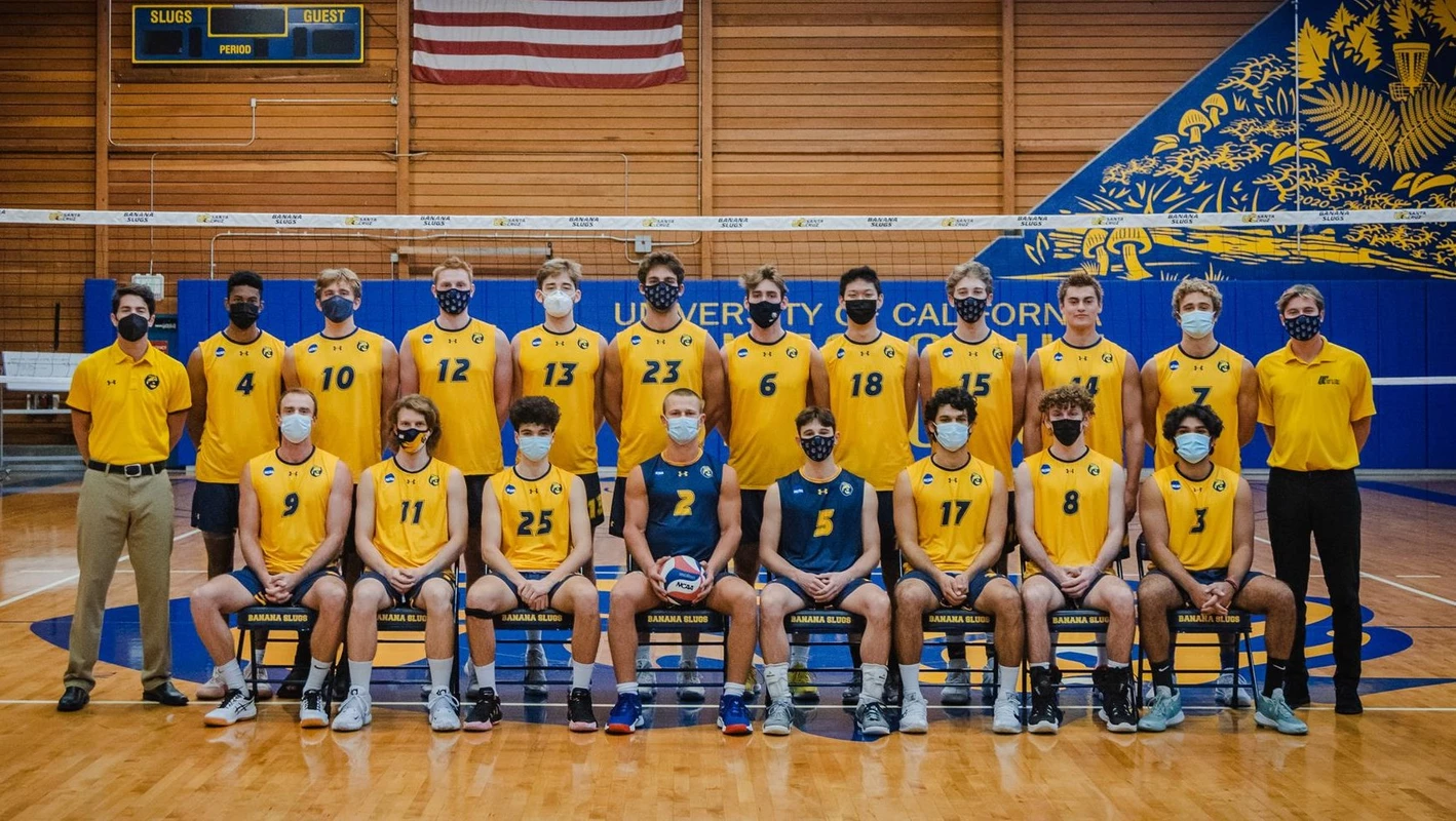 2022 UCSC Men's Volleyball Team
