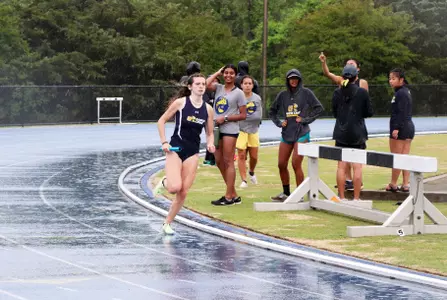 Amaya relay leg in the rain