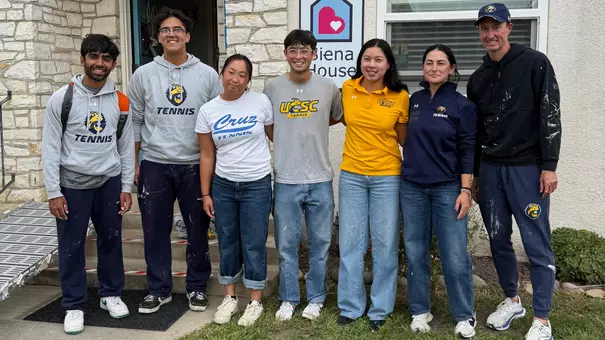 mten wten volunteer at siena house 042425