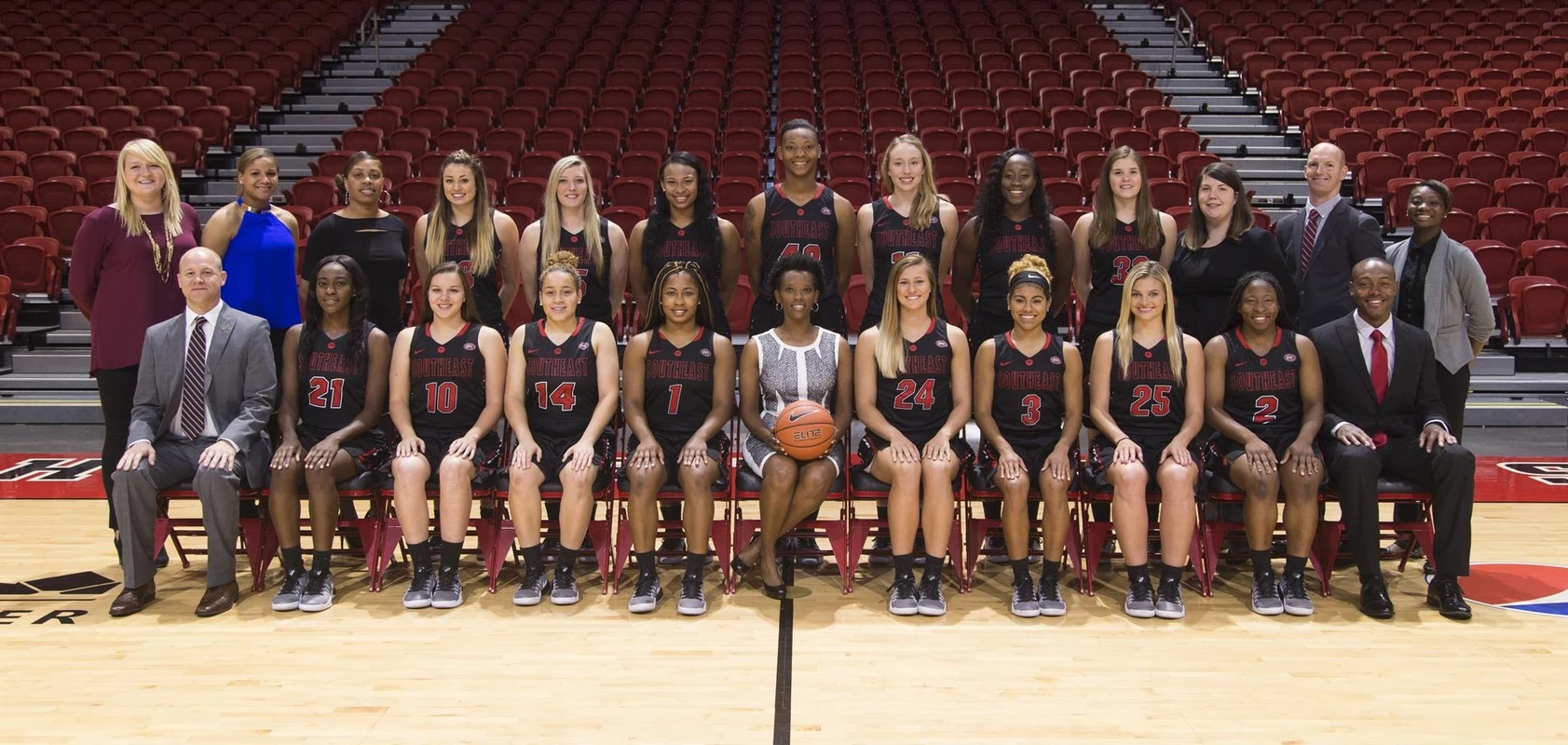 2016-17 WBB Team Photo
