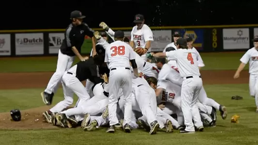 2016 OVC Champs Dog Pile