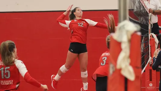 Mikayla Kuhlmann 2018 VB Exhibition MoBap