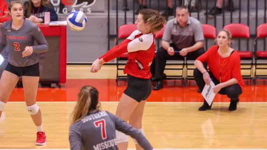 Ally_Dion_2018_at_SIUE