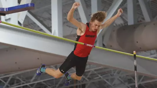 Nick_South_2019_OVC_Indoor_T_F_Champ_PV