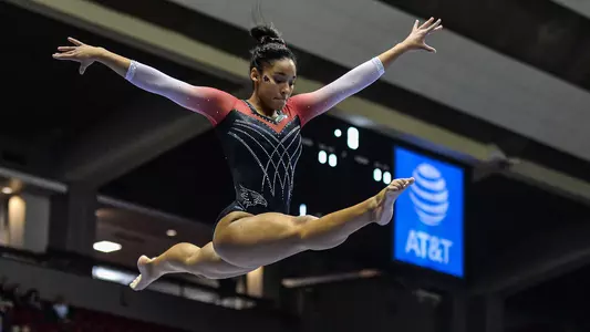Gabrielle_Adams_2019_Alabama_Quad