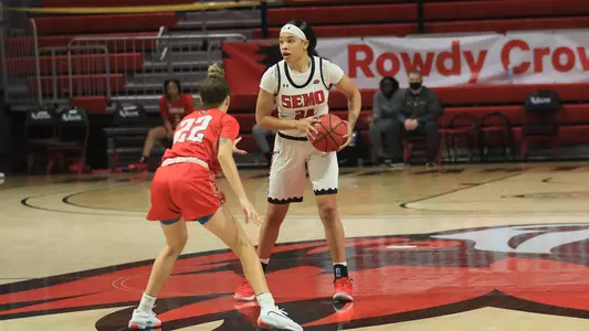 Tesia_Thompson_2020_21_APSU