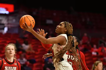 Kennedi_Watkins_2022_SIUE_392_4276_Ryan_Mitchell.jpg