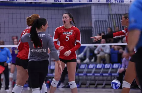 Southeast Missouri competes against Western Illinois in game three of the 2023 Ohio Valley Conference Volleyball Championship at Eastern Illinois University. (Dominic Baima/Eastern Illinois University)