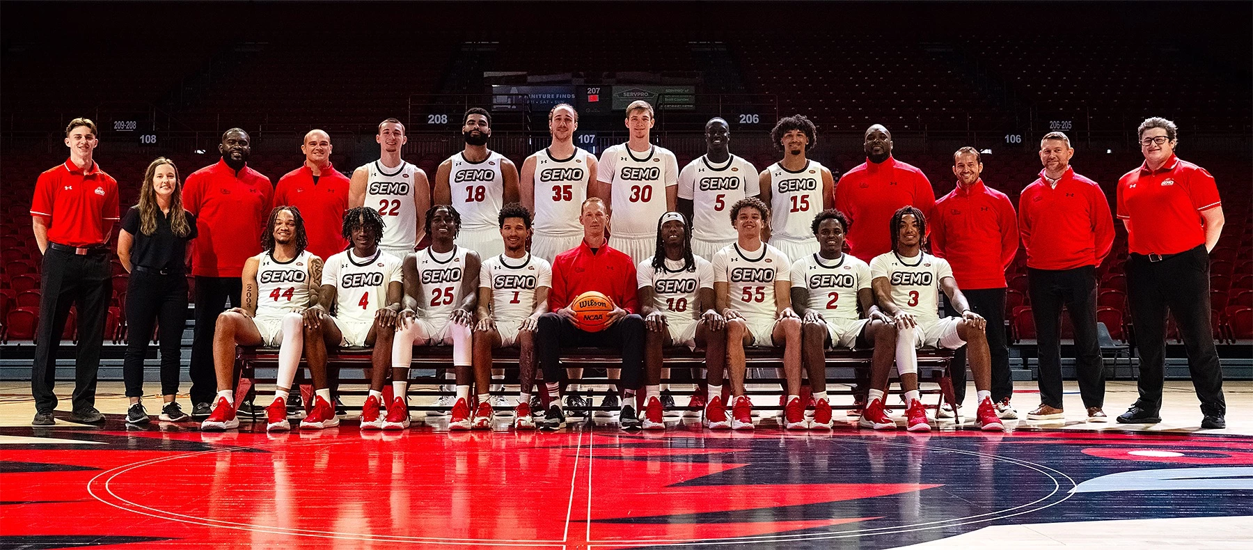 2024-25 SEMO Men's Basketball Team Photo