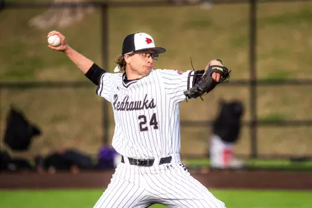 Baseball Powers Past UT Martin 9-3 Friday Night Image