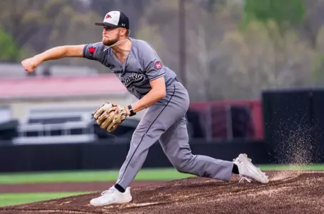 Coach Sawyers Picks Up Win Number 200, Redhawks Down Racers Tuesday Image