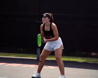 JuJu waiting for the serve