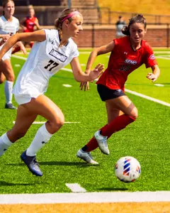 Melissa Kubin on defense