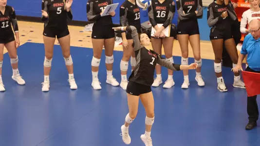 Nina Schuberth serves to open the point