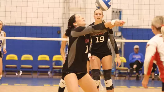 Nina Schuberth with another set looking for a kill