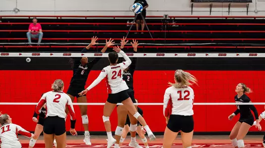 Alaina Lester rises up for the attack