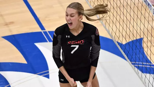 Sydney Miller hype after a point