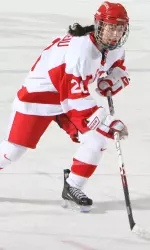 <b> Sophomore Melissa Tetreau scored her first career goal Saturday</b>
