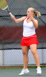 Junior Stefanie Nunic won all 12 games at No. 1 singles