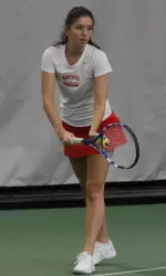 Junior Kendal Drake made her first appearance of the dual season at No. 6 singles with a 6-3, 6-0 victory.