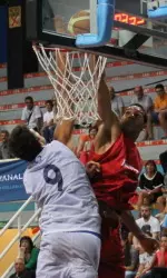 Sophomore Eric Fanning had a late emphatic dunk to bring the Italian crowd to their feet.