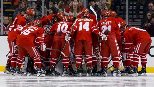 Huddle at Garden - Red Jerseys