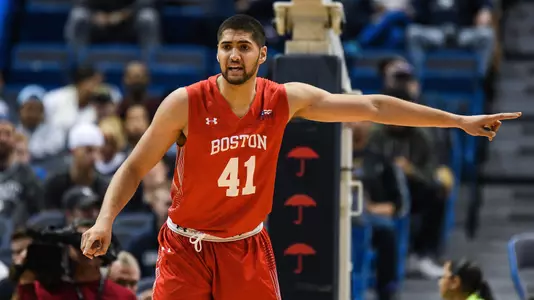 Sukhmail Mathon gets in a defensive position at UConn