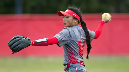 Jen Horita throwing the ball