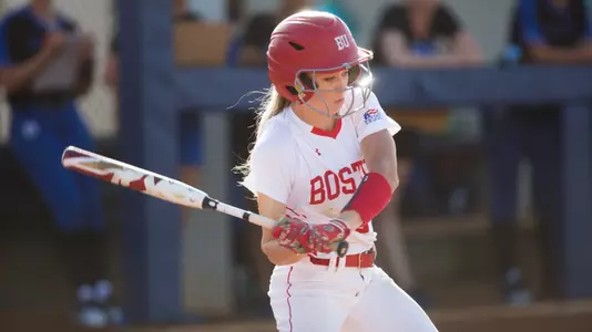 Jilee Schanda swings bat